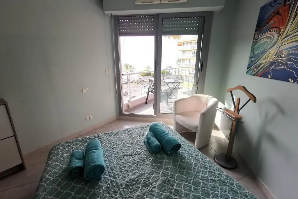 Appartement 6 Personnes Face A La Mer كانيو سور مير 0*, كانيو سور مير